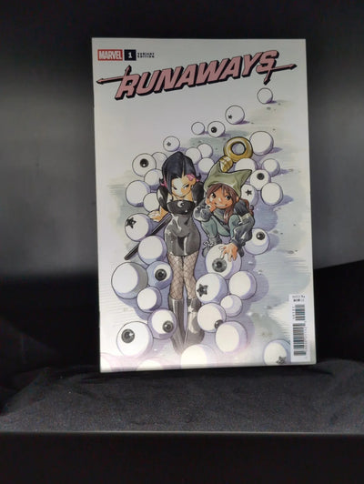 Runaways #1E Peach Momoko Variant #1E