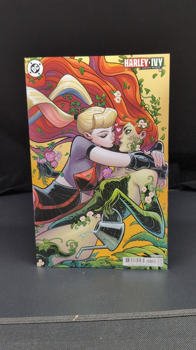 HARLEY AND IVY LIFE AND CRIMES #1 (OF 6) CVR B ELIZABETH TORQUE CARD STOCK VAR