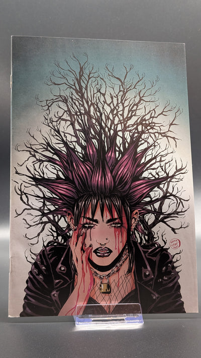 Creeping Below #1C Maria Llovet Incentive Virgin Variant (1:10)